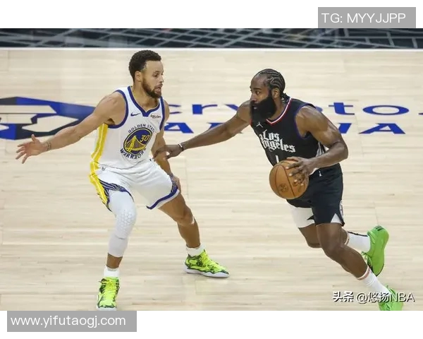 2015年NBA季后赛勇士与火箭激战回顾库里领衔的传奇对决