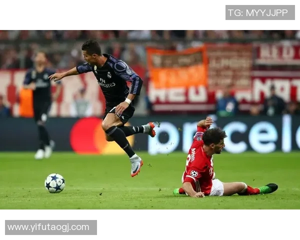 C罗与拜仁的欧冠对决：历史交锋与精彩瞬间回顾