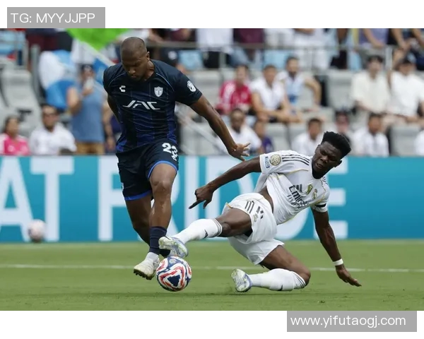 亚特兰大与帕丘卡的精彩对决揭示足球战术与团队合作的魅力